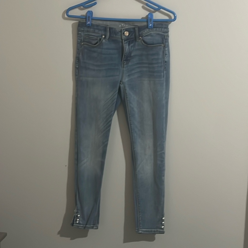 White House Black Market Skinny Crop Jeans
